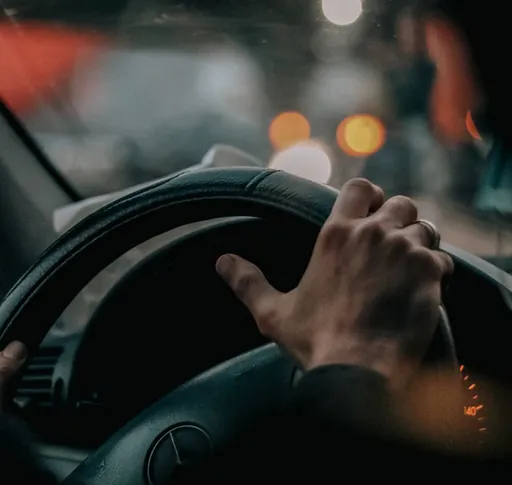 Generatore Invettive Automobilistiche
